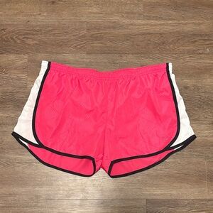 women’s pink athletic shorts